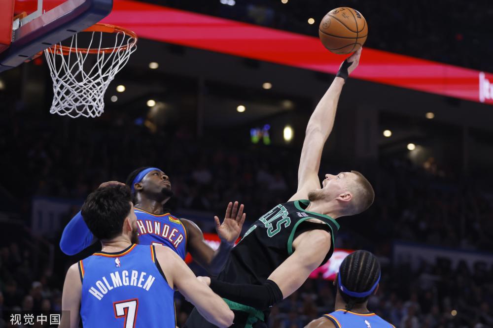 在整个赛季 在整个赛季