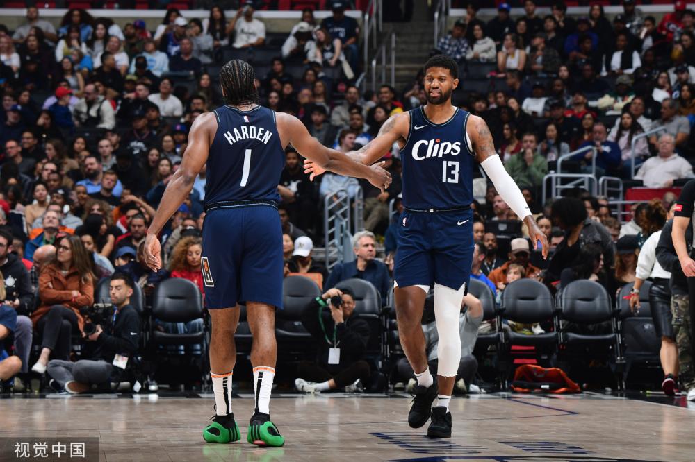 和社交媒体 和社交媒体